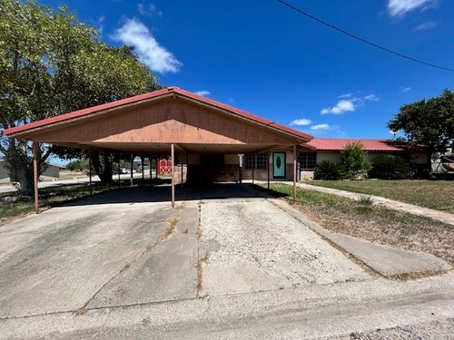 1200 Santa Rosa St, San Diego, TX, 78384-3920 | Card Image