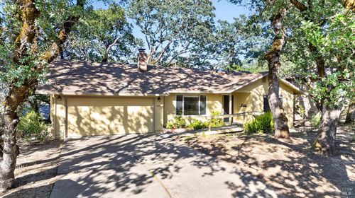 6433 Mesa Oaks Ln, Santa Rosa, CA, 95409-5841 | Card Image