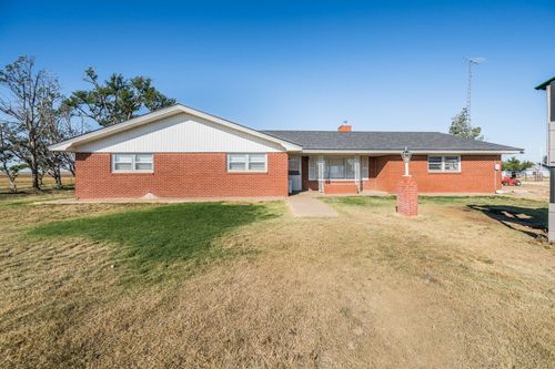 1723 County Road 9, Tulia, TX, 79088-3914 | Card Image
