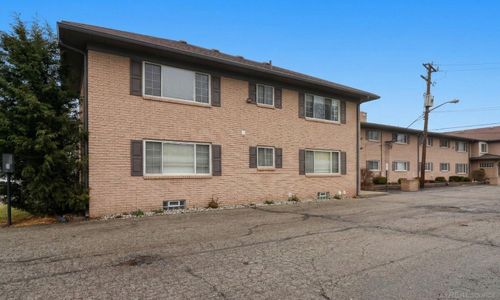 2311 Walton Blvd, Rochester Hills, MI, 48309-1468 | Card Image