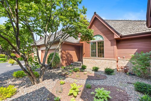 10955 57th Ave N, Plymouth, MN, 55442-1621 | Card Image