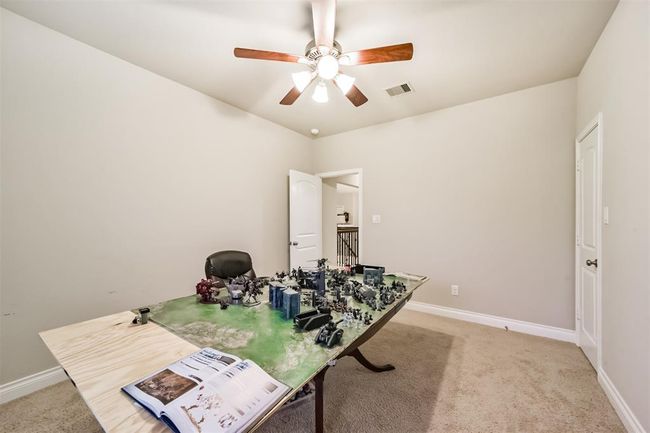 Fourth bedroom that is currently used as play room. | Image 19