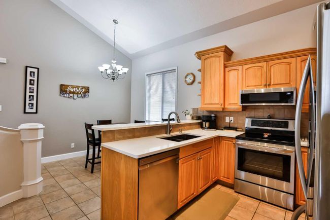 39 Grand River Boulevard W, Home with 4 bedrooms, 3 bathrooms and 4 parking in Lethbridge AB | Image 20