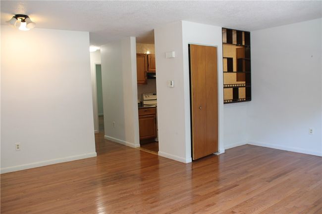 J - 9 Apache Dr, Condo with 2 bedrooms, 1 bathrooms and 2 parking in Westerly RI | Image 5