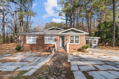 715 S 3rd St, Sanford, NC, 27330-4809 | Card Image