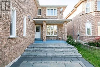 5256 Castlefield Dr, House other with 5 bedrooms, 4 bathrooms and 7 parking in Mississauga ON | Image 3