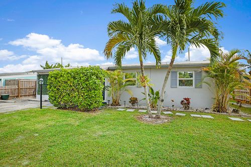 9278 Bloomfield Dr, Palm Beach Gardens, FL, 33410-5934 | Card Image