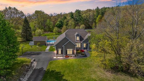 5 Primrose Ln, Salem, NH, 03079-3265 | Card Image