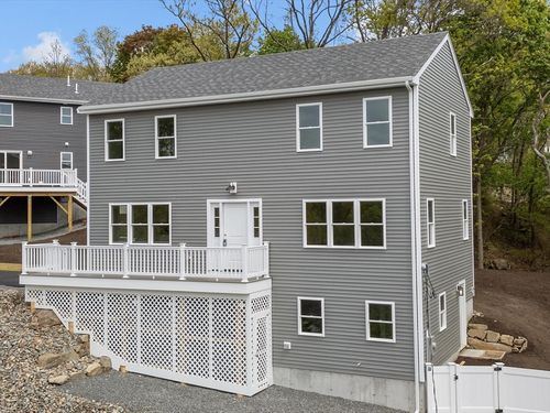 17 Upland Road, Lynn, MA, 01902 | Card Image