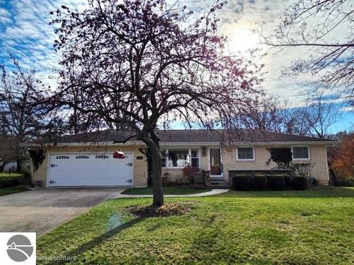 44 Leroy Street, Hillsdale, MI, 49242 | Card Image