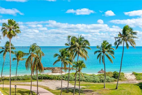 19242-19242 Fisher Island Dr, Miami Beach, FL, 33109-1180 | Card Image