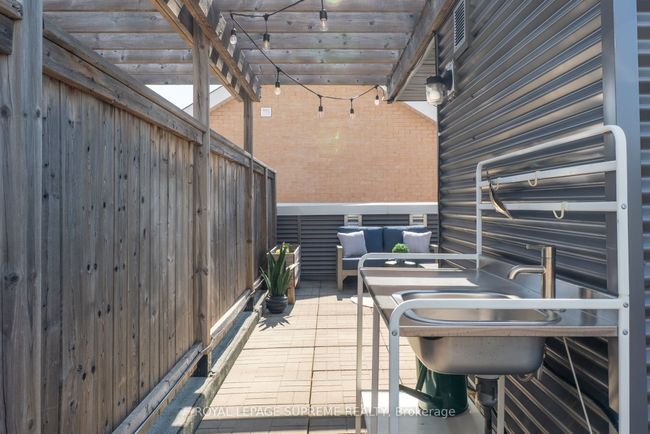 B - 475 Rogers Rd, Condo with 2 bedrooms, 2 bathrooms and 1 parking in York ON | Image 34