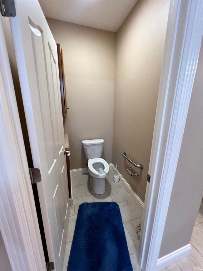 1155 N Fox Ridge Links Dr, Condo with 3 bedrooms, 2 bathrooms and null parking in Vincennes IN | Image 4