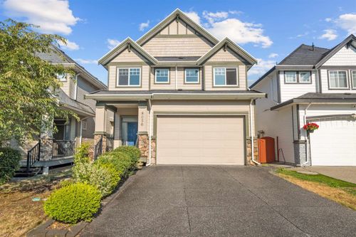8056 211b St, Langley, BC, V2Y0K3 | Card Image