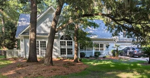 77 James F Byrnes St, Beaufort, SC, 29907-1940 | Card Image