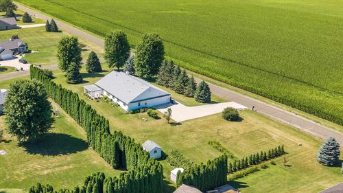 N7600 Burns Road, Beaver Dam, WI, 53916 | Card Image