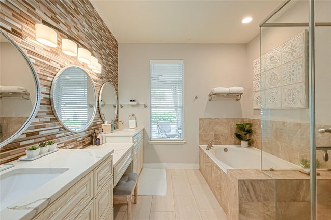 Primary Bath. | Image 29