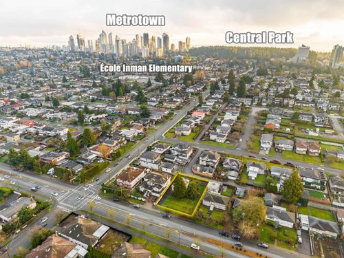 3786 Moscrop St, Burnaby, BC, V5G2C8 | Card Image