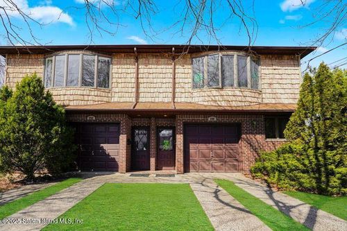 290 Woolley Ave, Staten Island, NY, 10314-2094 | Card Image