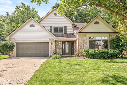 7701 Garrick St, Fishers, IN, 46038-2239 | Card Image