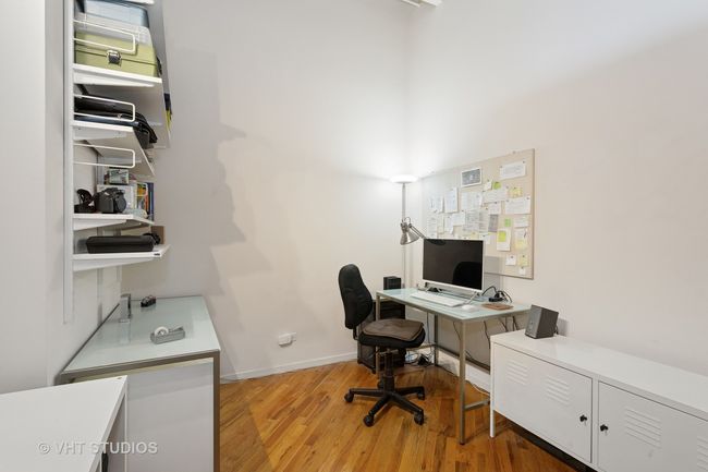 APT-305 - 601 Linden Pl, Condo with 2 bedrooms, 1 bathrooms and 1 parking in Evanston IL | Image 17