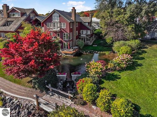 236 N Front St, Suttons Bay, MI, 49682-5145 | Card Image