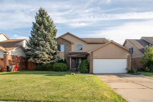 25846 Lord Dr, Chesterfield, MI, 48051-3208 | Card Image