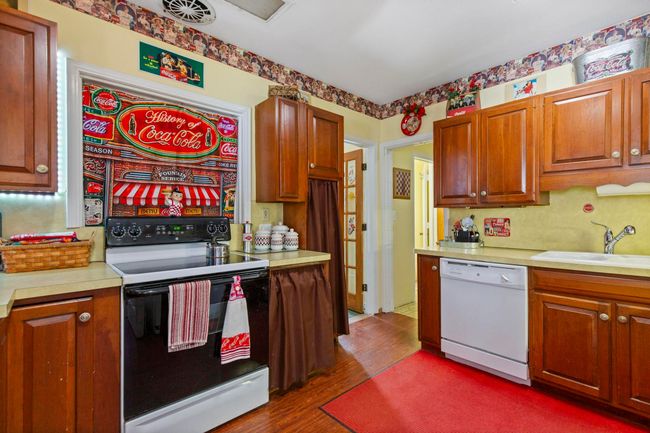73798 Floral St, House other with 3 bedrooms, 2 bathrooms and null parking in Armada MI | Image 17