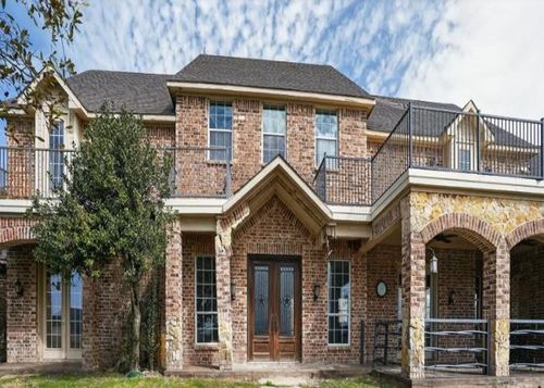 437 Aledo Creeks Rd E, Fort Worth, TX, 76126-6048 | Card Image