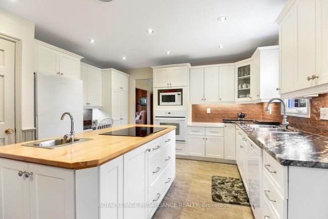 28 Hard Island Rd, House other with 4 bedrooms, 3 bathrooms and 6 parking in Athens ON | Image 12