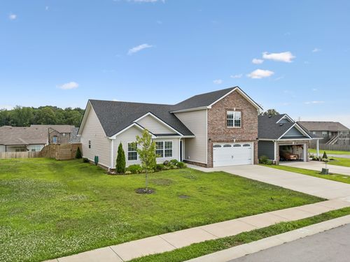 219 Dugger Dr, Clarksville, TN, 37042-2998 | Card Image