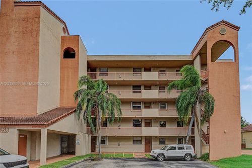 206-3-10227 Nw 9th St Cir, Miami, FL, 33172 | Card Image