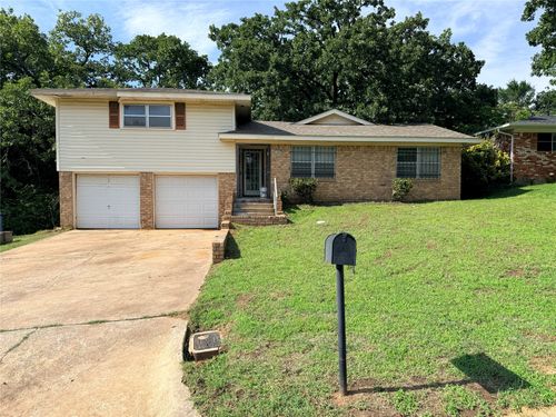 1347 Crestview Dr, Denison, TX, 75020-7017 | Card Image