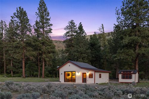 6750 Secret Canyon Rd, Ellensburg, WA, 98926-7749 | Card Image