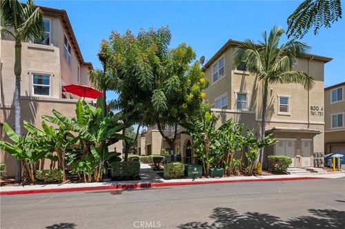 745 Paradise Way, National City, CA, 91950-3071 | Card Image