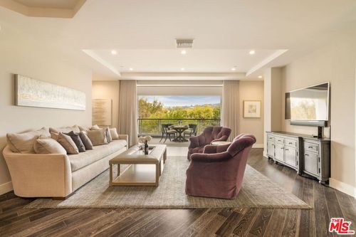 unit-403-460 N Palm Dr, Beverly Hills, CA, 90210-4258 | Card Image