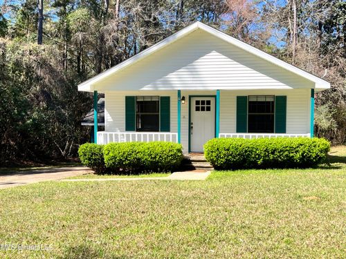 9512 Lono Pl, Diamondhead, MS, 39525-4128 | Card Image