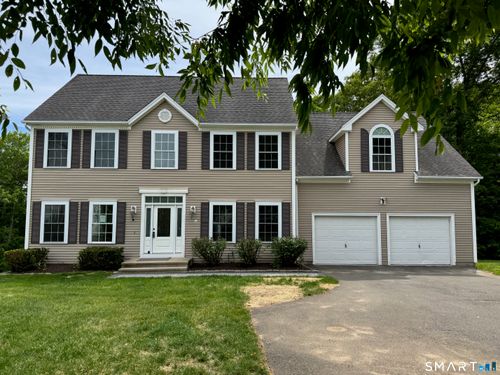 30-30 Castlewood Dr, Monroe, CT, 06468-5207 | Card Image