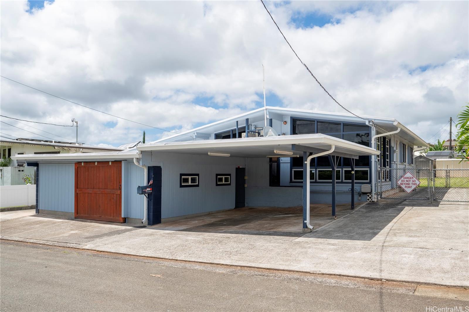 Moala Pl, Wahiawa, HI 96786