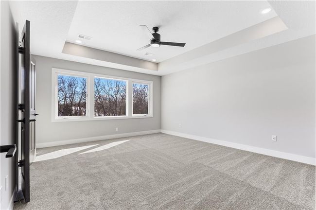 Photo is from a similar model. | Image 17