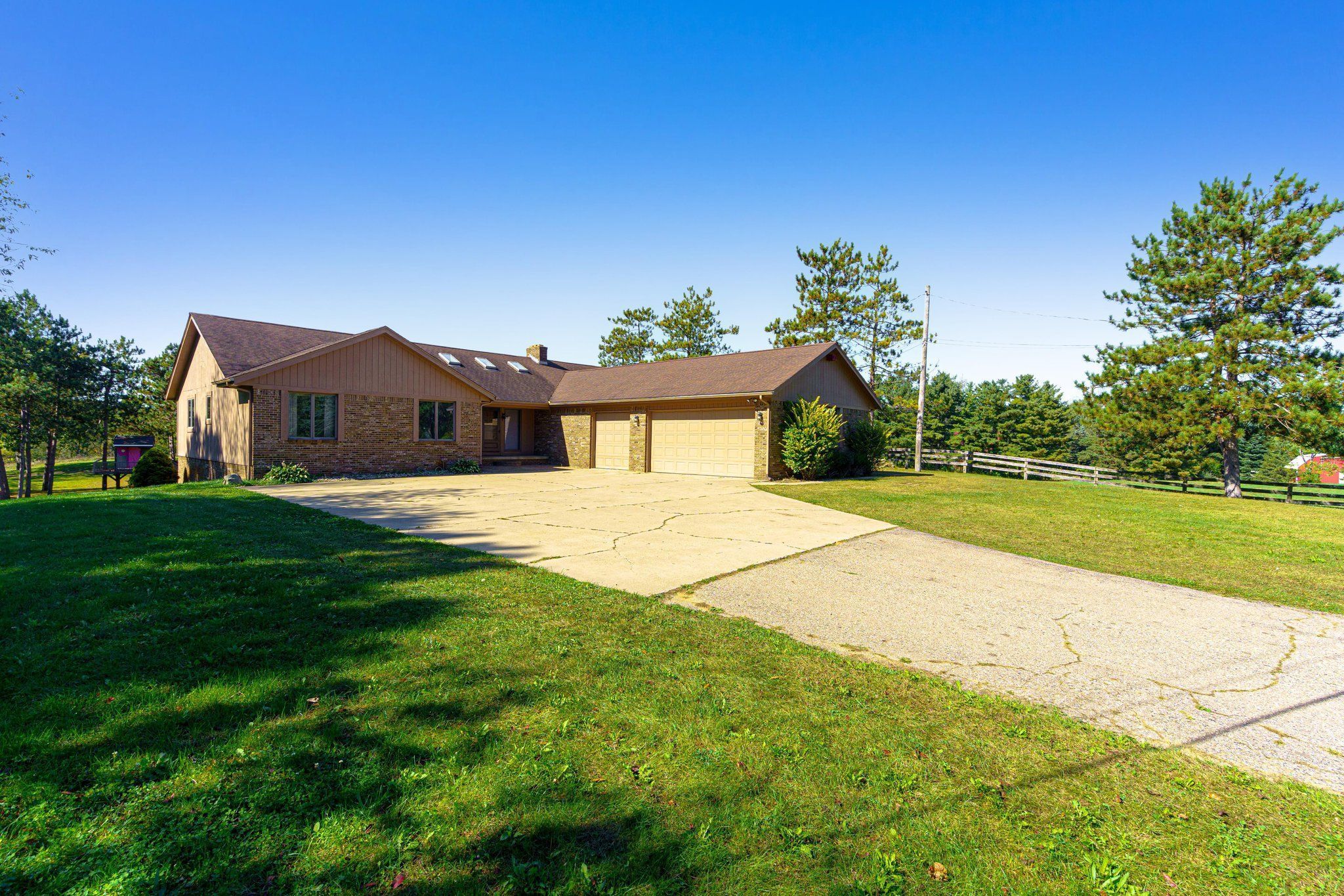 Ridgewood Rd, Clarkston, MI 48346