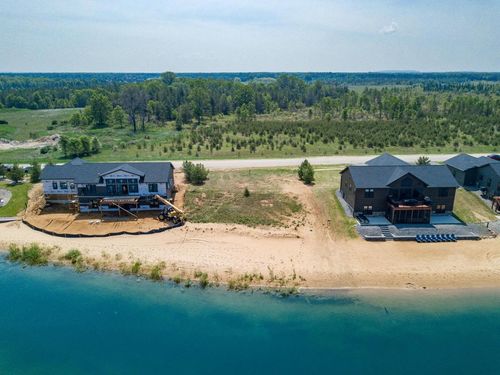 W5822 37th St, New Lisbon, WI, 53950-9071 | Card Image