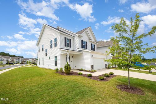 80 Nailsworth St, Angier, NC, 27501-6290 | Card Image
