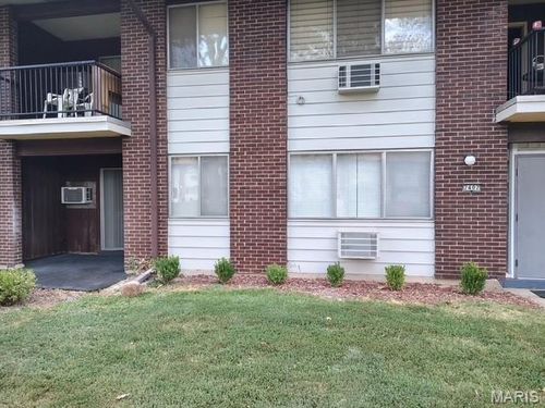 a-7407 Sieloff Dr, Hazelwood, MO, 63042-2247 | Card Image