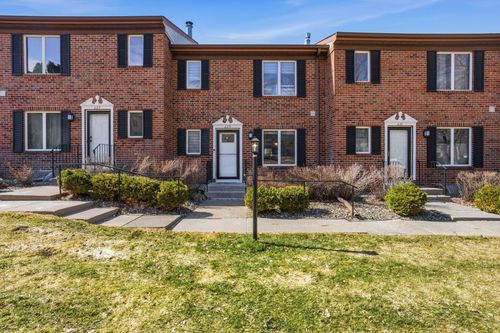 629 Maple Park Dr, Mendota Heights, MN, 55118-1840 | Card Image