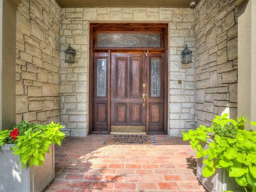 1605 Castle Rock Rd, Yukon, OK, 73099-4430 | Card Image