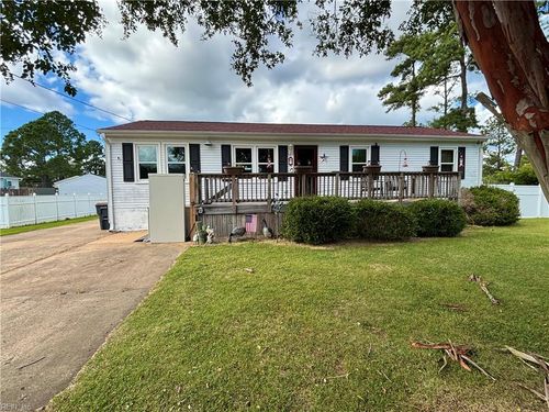 5 Trinity Dr, Poquoson, VA, 23662-1852 | Card Image