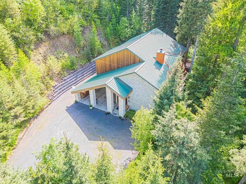 1761 Little Bear Ridge Rd, Troy, ID, 83871-9617 | Card Image