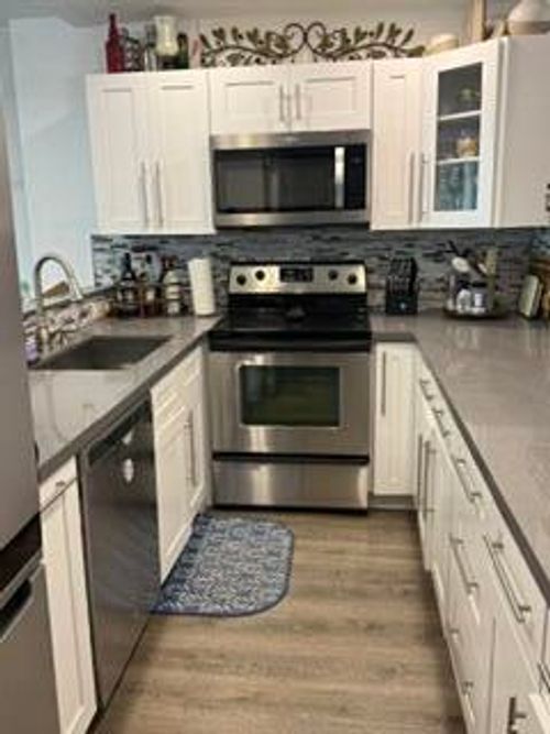 5j-1900 S Ocean Blvd, Pompano Beach, FL, 33062-8027 | Card Image