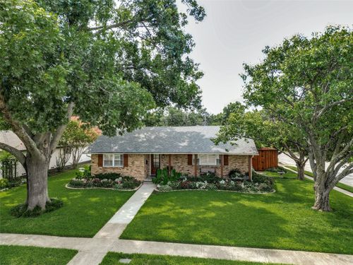 10206 Estate Ln, Dallas, TX, 75238-2207 | Card Image